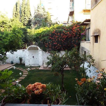 Ingiropernapoli 2* Nápoles